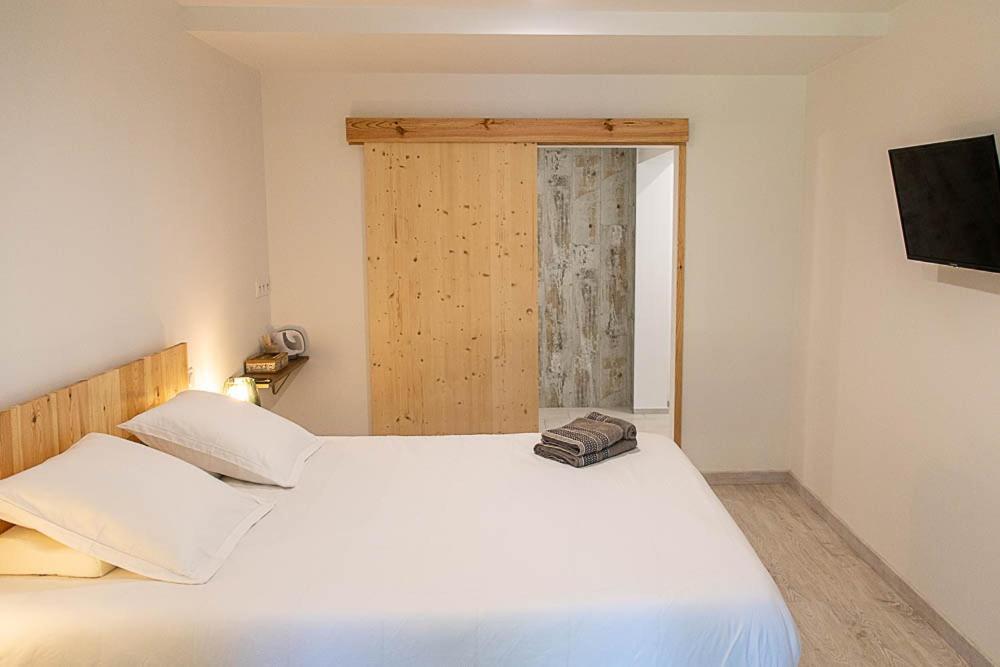 Au Detour Des Vignes Bed & Breakfast Ordonnac Eksteriør bilde