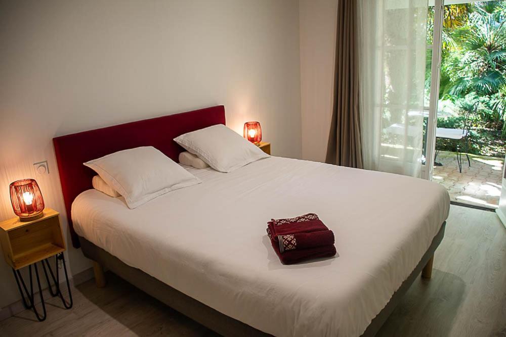 Au Detour Des Vignes Bed & Breakfast Ordonnac Eksteriør bilde